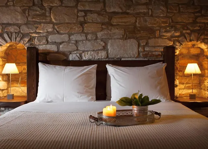 Adis Oneirou Konukevi