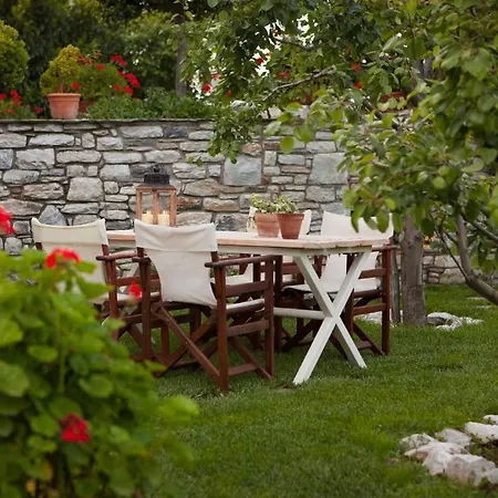 Adis Oneirou Guest house