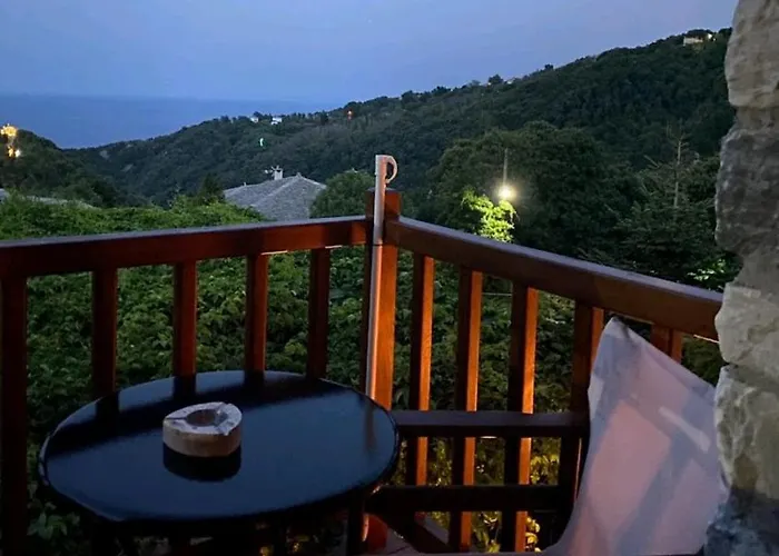 Adis Oneirou Guest house