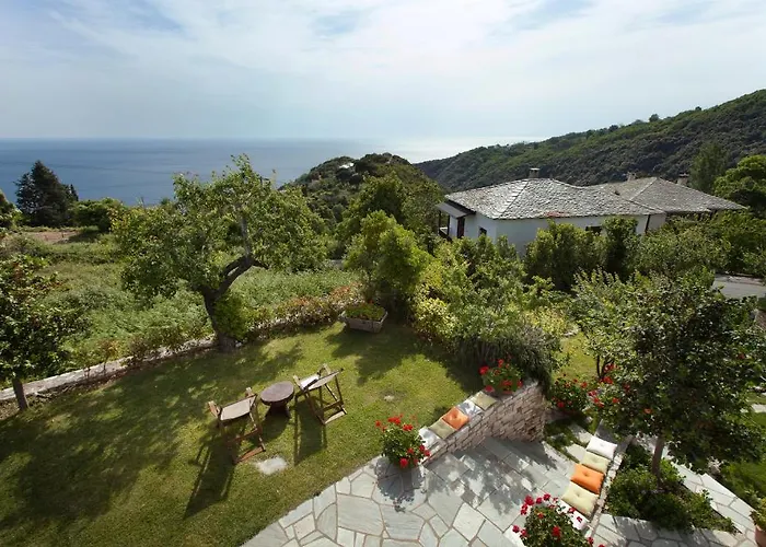 Adis Oneirou Guest house 3*