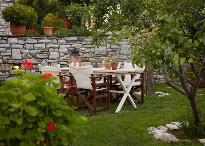 Adis Oneirou Konukevi